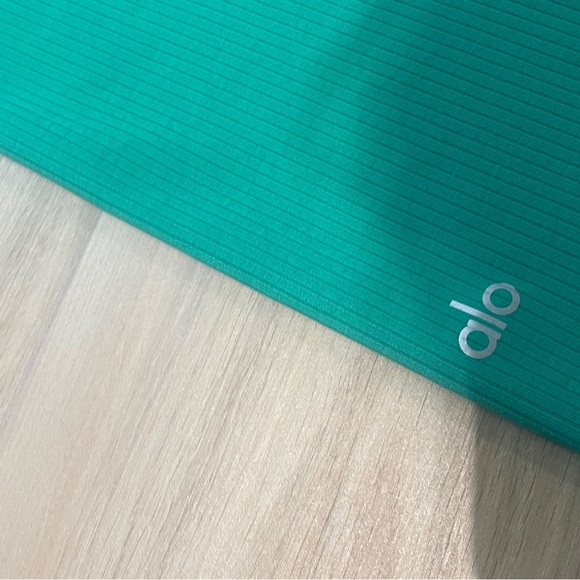 ALO Yoga ribbed high waisted 7/8 blissful legging, emerald Green Sz XS - Picture 5 of 6